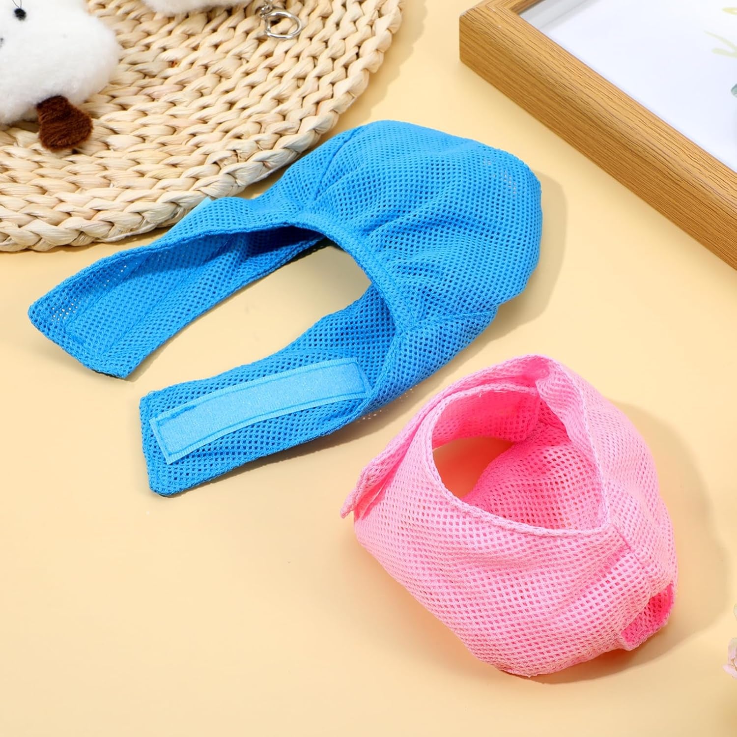 2Pcs Cat Muzzles Breathable Mesh Muzzles, Grooming Face Mask for Cats, anti Bite anti Meow Prevent from Biting